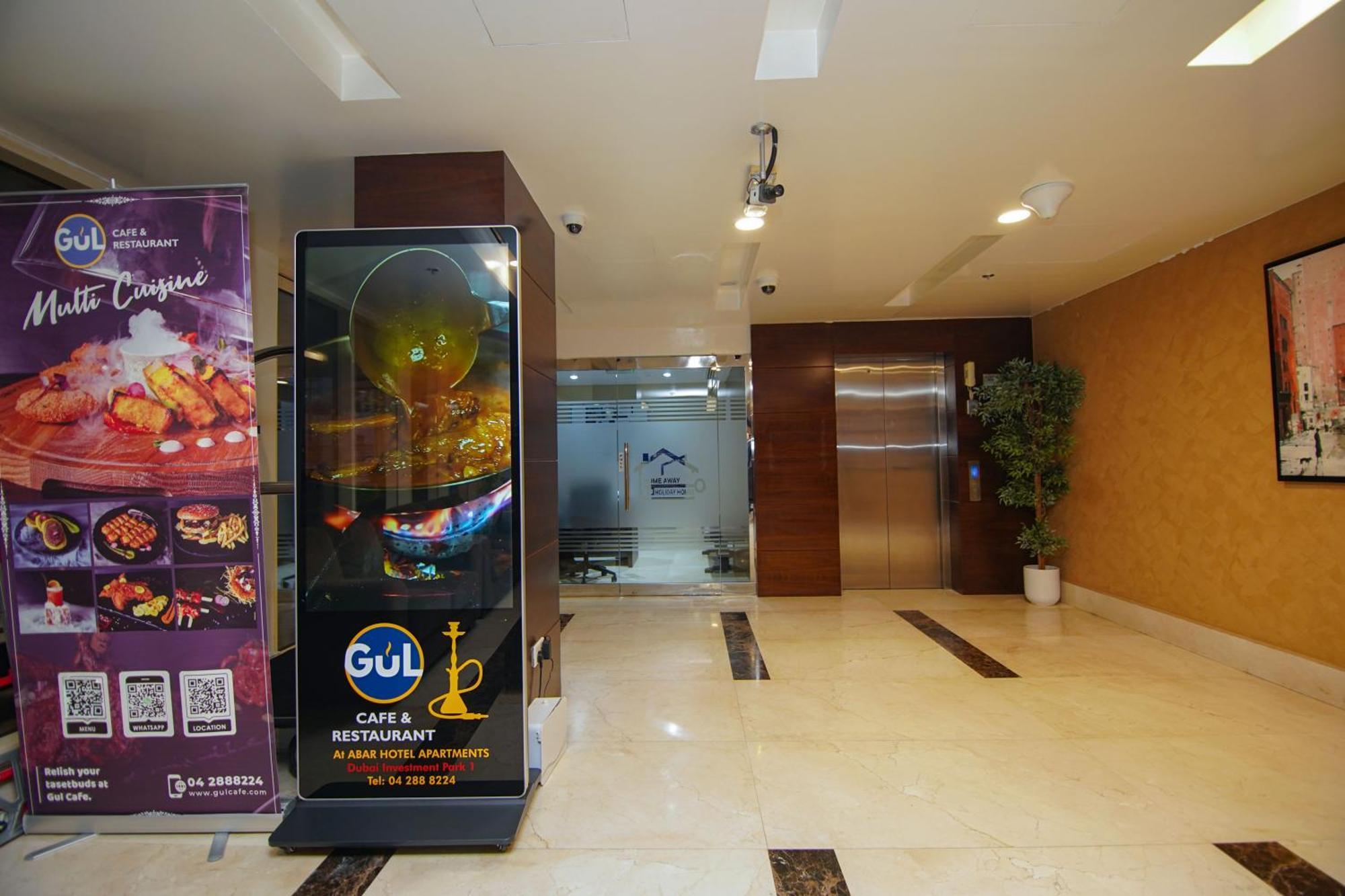 Home Away Holiday Homes Dubai Esterno foto