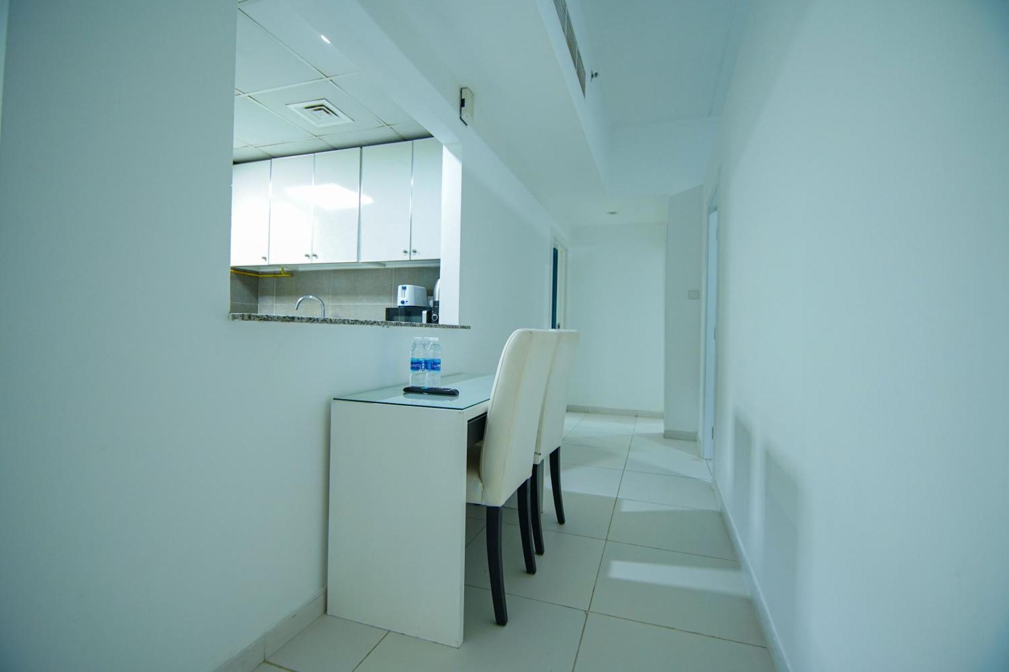 Home Away Holiday Homes Dubai Esterno foto