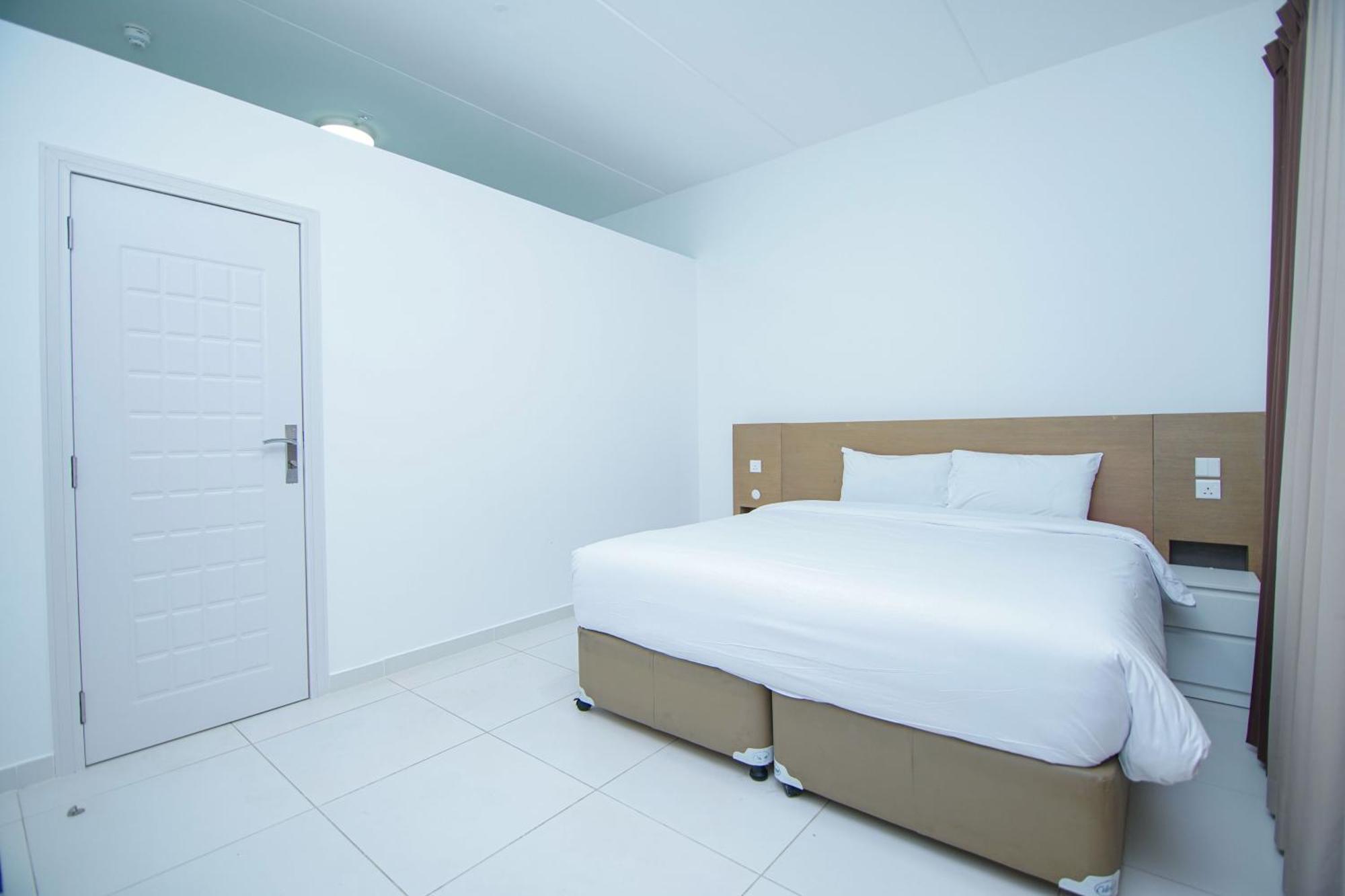 Home Away Holiday Homes Dubai Esterno foto